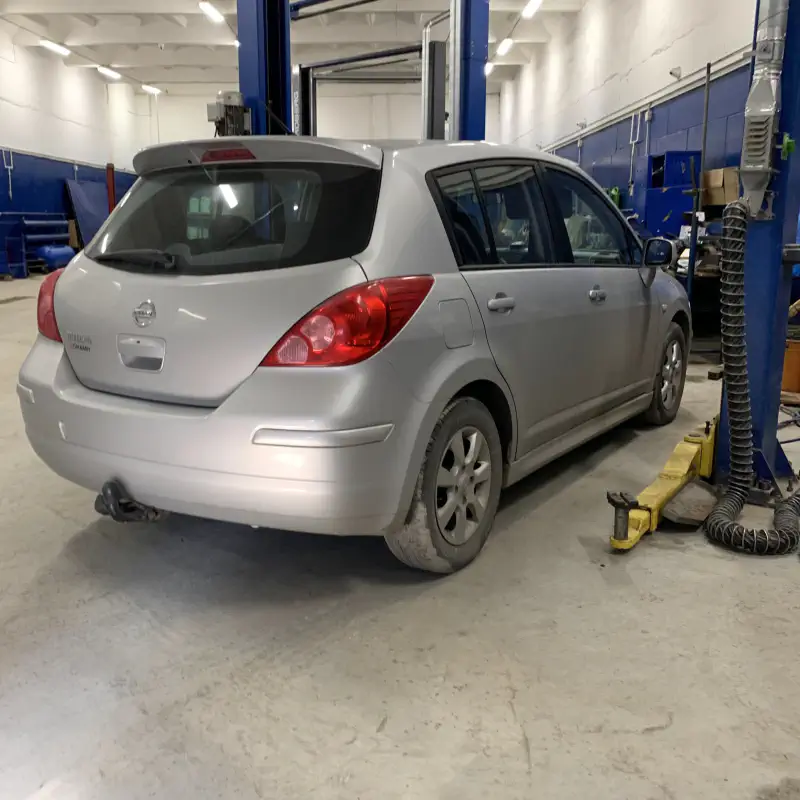 Nissan Tiida — фото из автосервиса