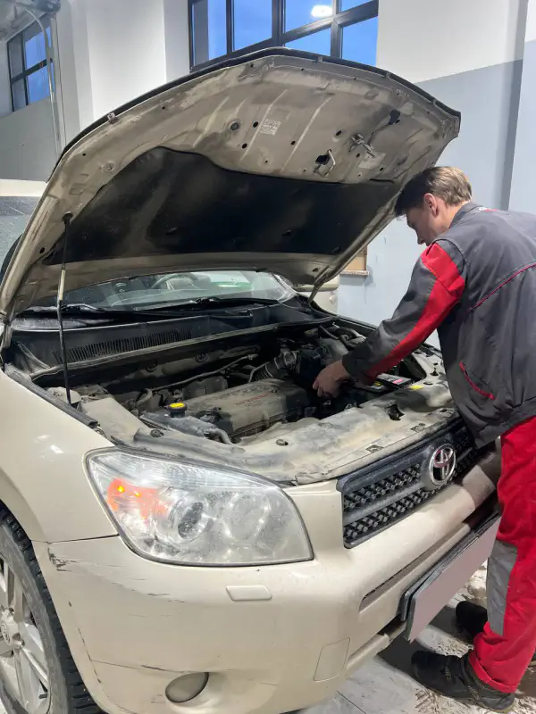 Toyota rav4 — фото из автосервиса