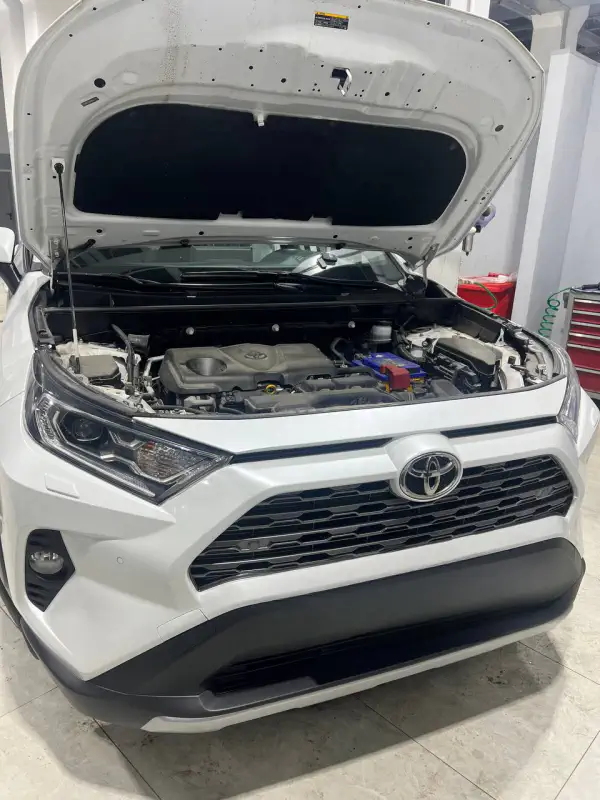 Toyota rav4 — фото из автосервиса