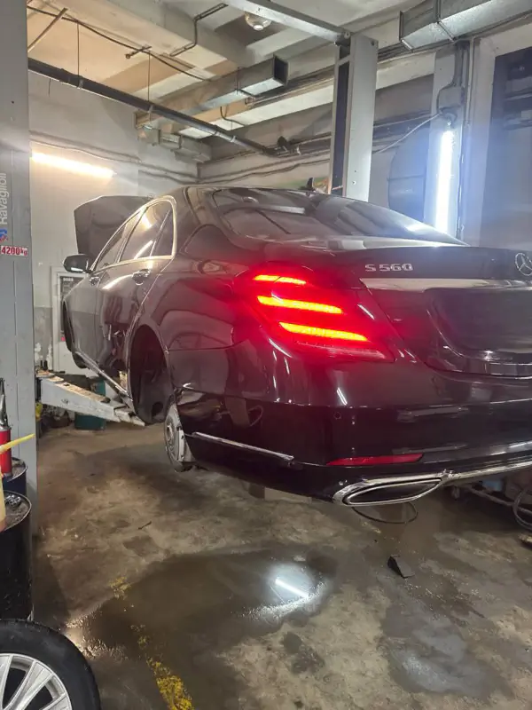 Mercedes-Benz S-Class — фото из автосервиса