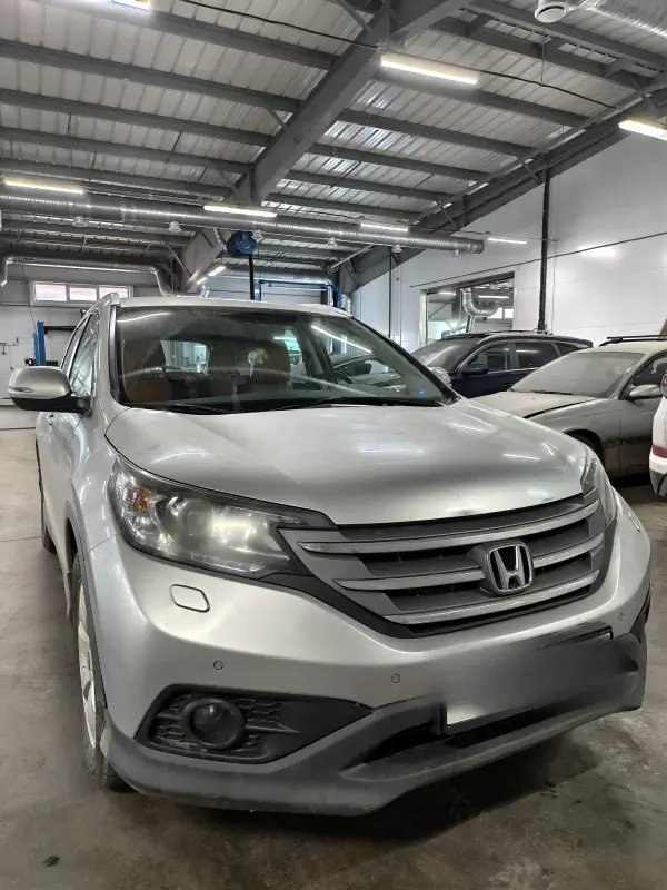 Honda CR-V — фото из автосервиса