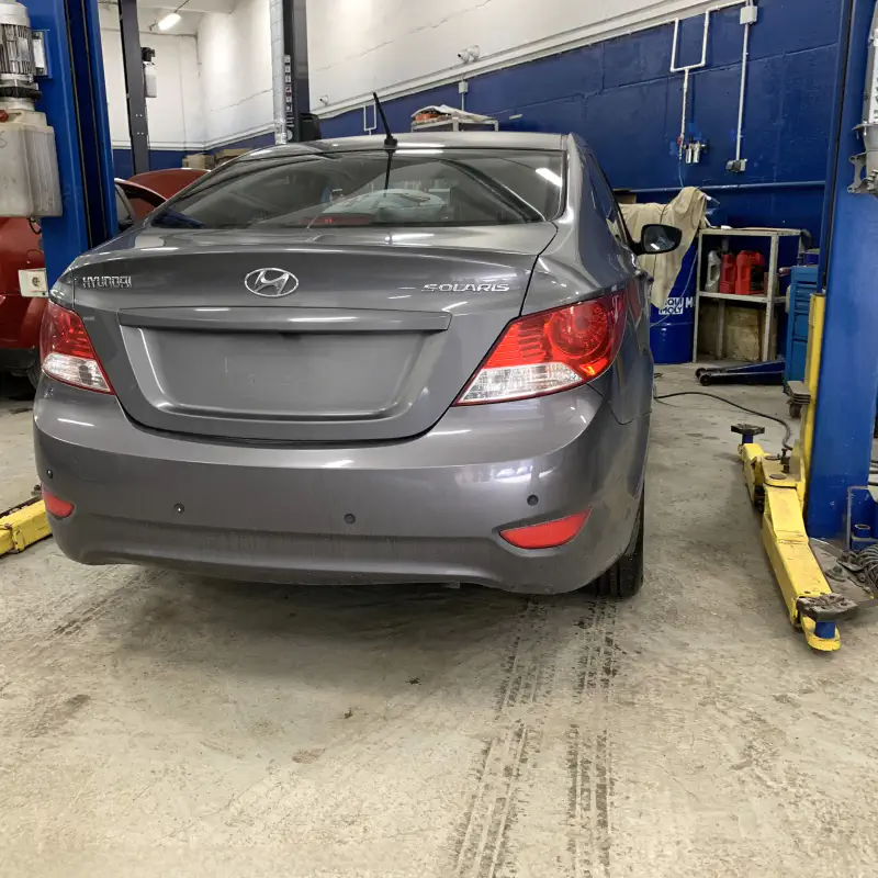 Hyundai Solaris — фото из автосервиса