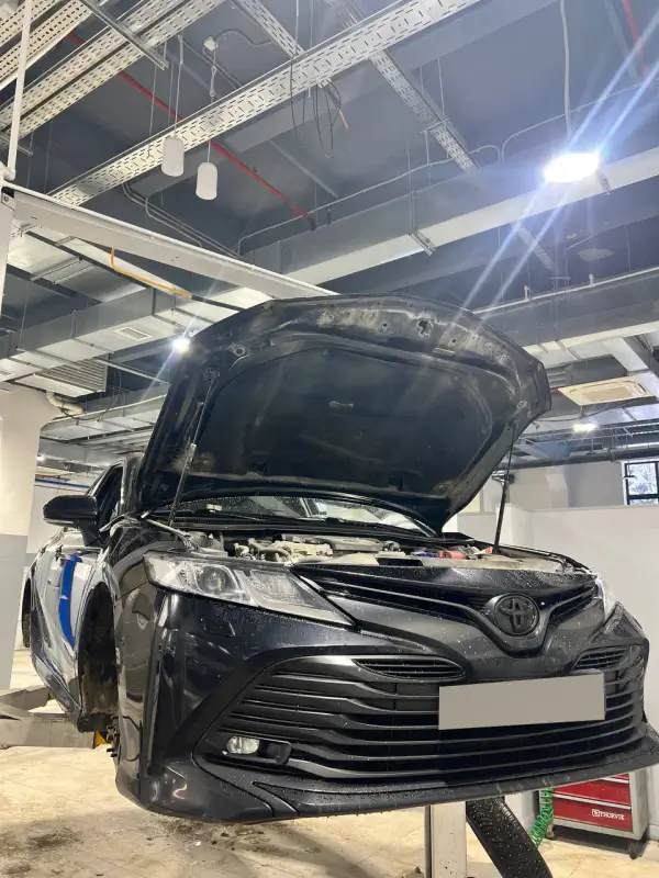 Toyota Camry — фото из автосервиса